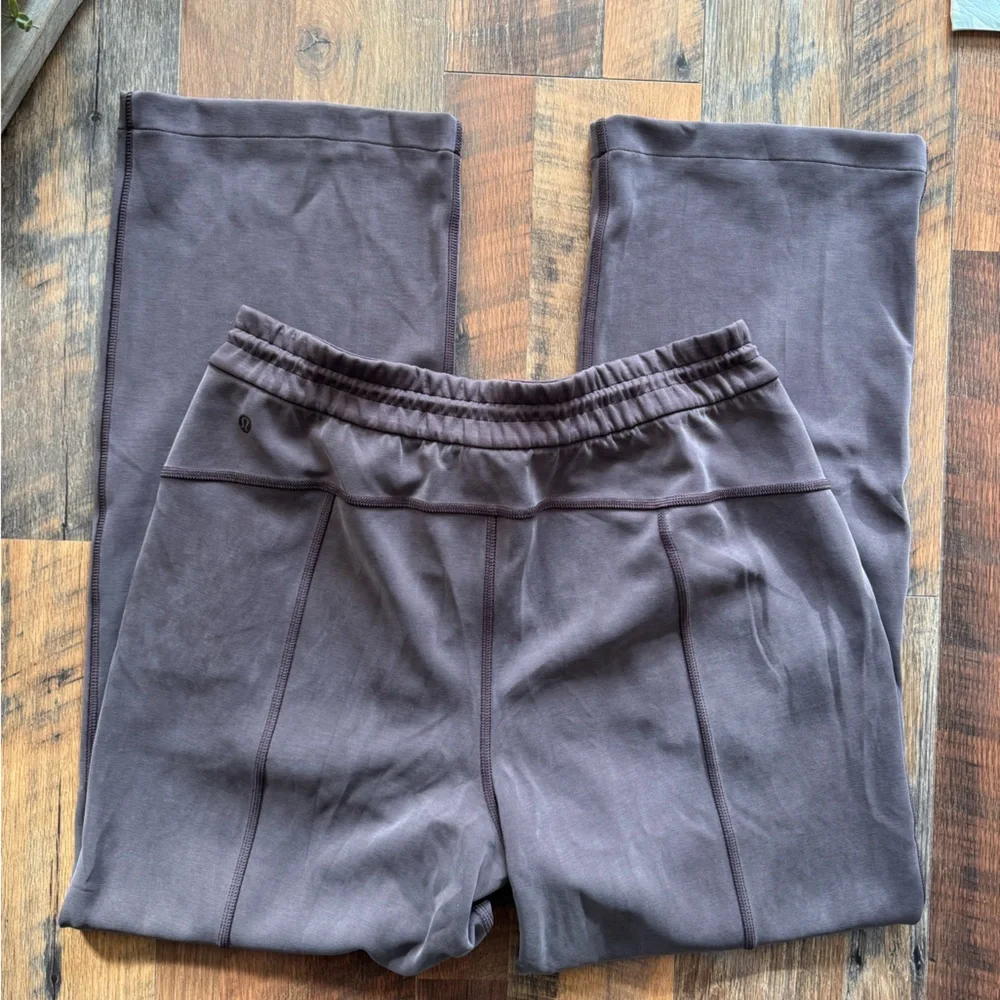 Lululemon Softstreme High-Rise Pant NWT Size 12 Espresso